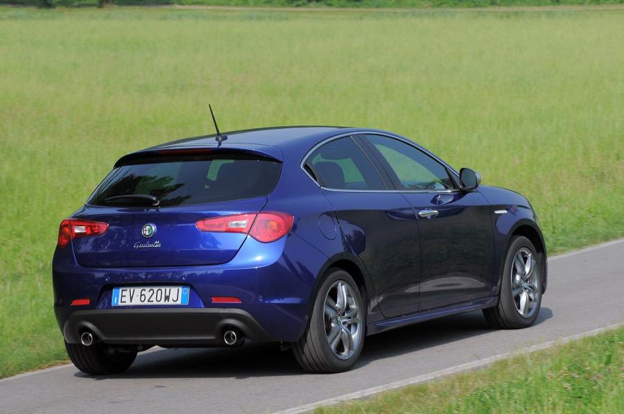  Alfa Romeo Giulietta 2013 года  (фото 8 из 21)